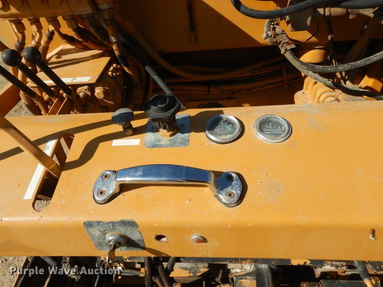 image for item KI9687 Mauldin 690F  paver