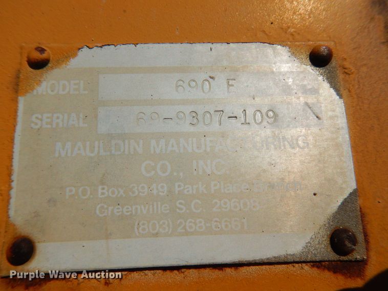 image for item KI9687 Mauldin 690F  paver