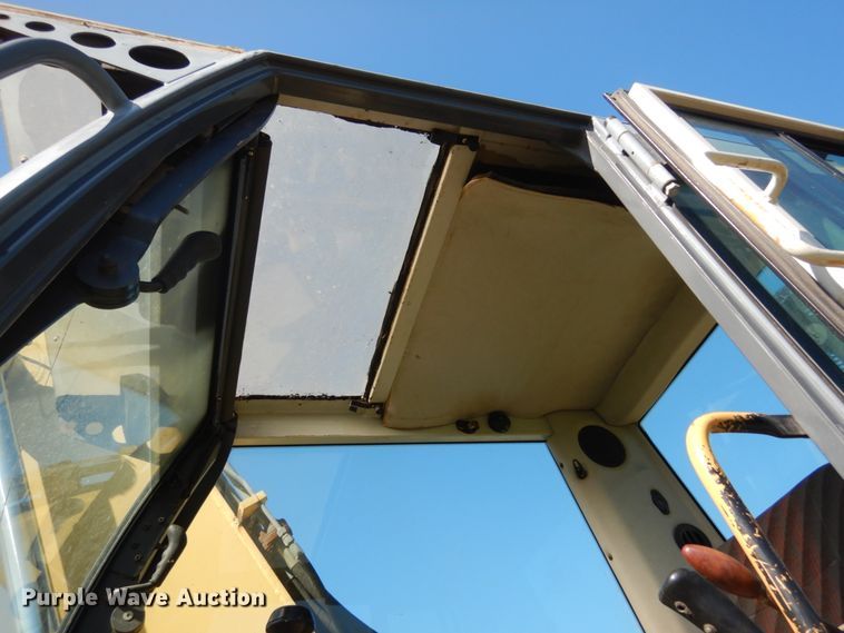 image for item KI9688 New Holland EW160  wheeled excavator