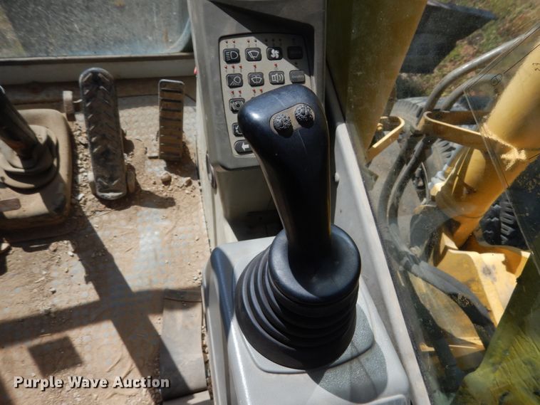 image for item KI9688 New Holland EW160  wheeled excavator