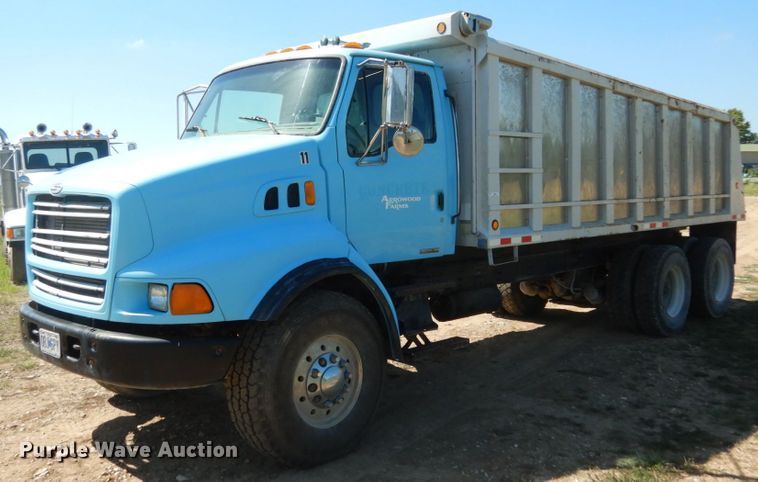 image for item KI9690 1999 Sterling LT8513  dump truck