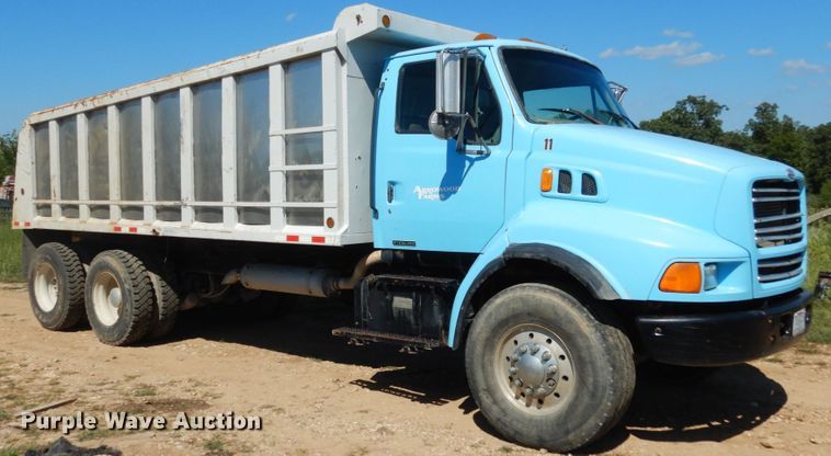 image for item KI9690 1999 Sterling LT8513  dump truck