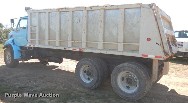 image for item KI9690 1999 Sterling LT8513  dump truck