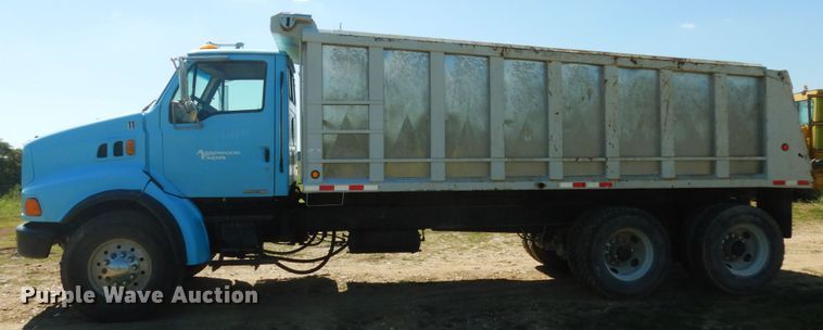 image for item KI9690 1999 Sterling LT8513  dump truck