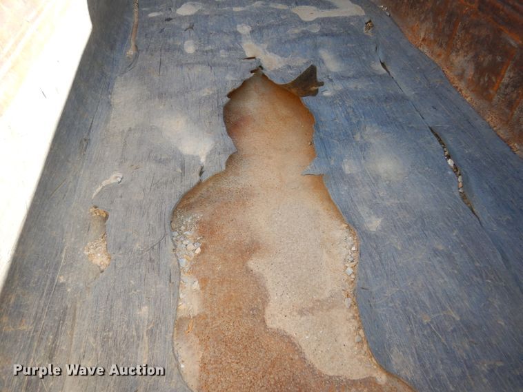 image for item KI9690 1999 Sterling LT8513  dump truck