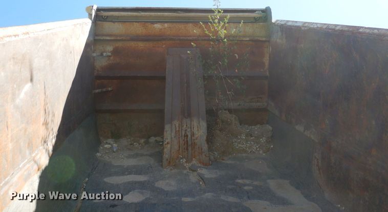 image for item KI9690 1999 Sterling LT8513  dump truck