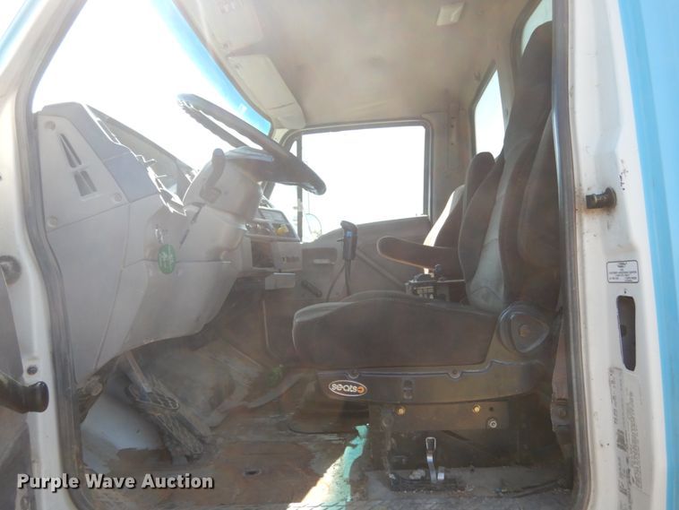 image for item KI9690 1999 Sterling LT8513  dump truck