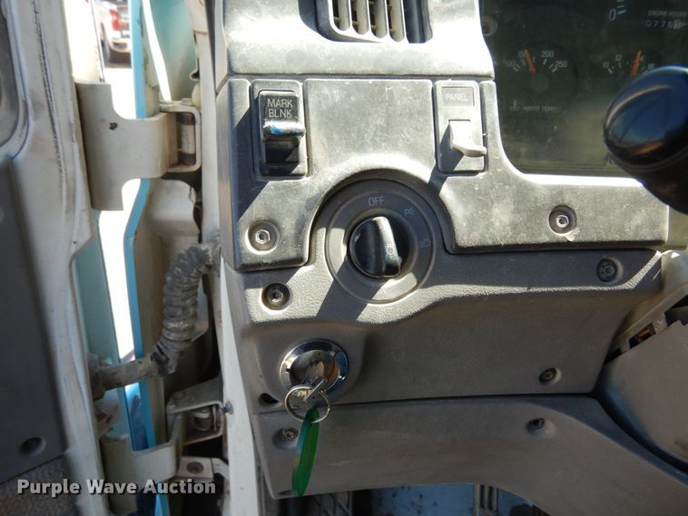 image for item KI9690 1999 Sterling LT8513  dump truck