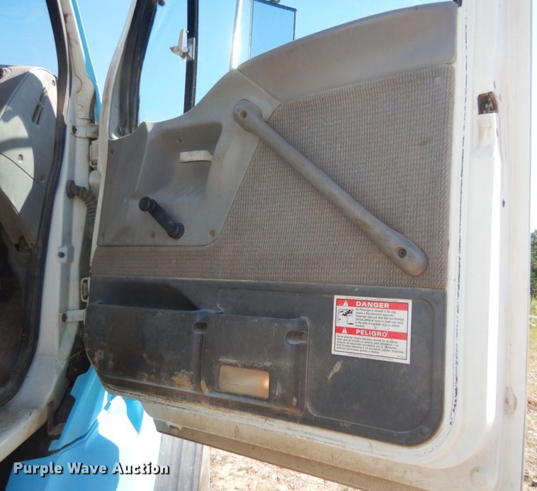 image for item KI9690 1999 Sterling LT8513  dump truck