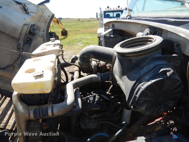 image for item KI9690 1999 Sterling LT8513  dump truck