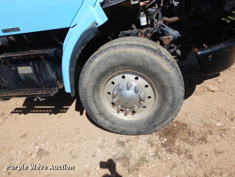 image for item KI9690 1999 Sterling LT8513  dump truck