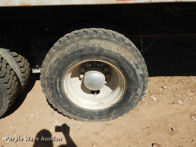 image for item KI9690 1999 Sterling LT8513  dump truck