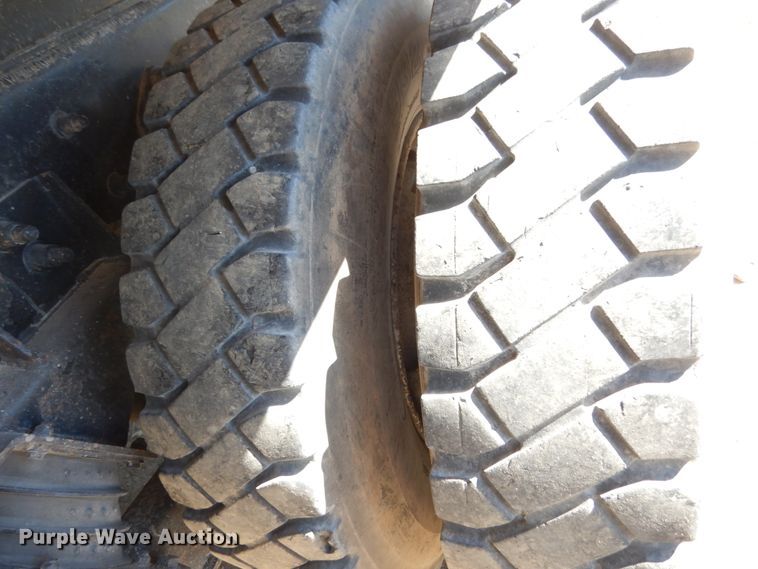 image for item KI9690 1999 Sterling LT8513  dump truck