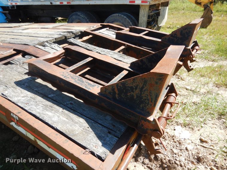 image for item KI9691 2004 Interstate  equipment trailer