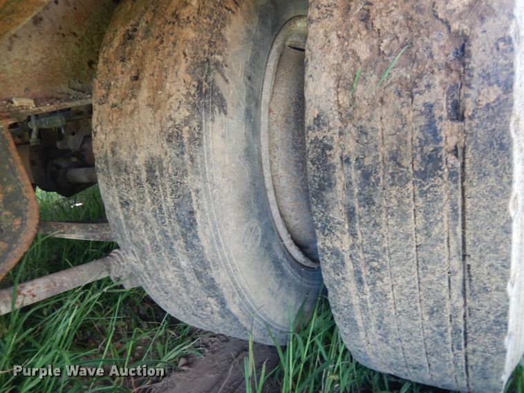 image for item KI9691 2004 Interstate  equipment trailer