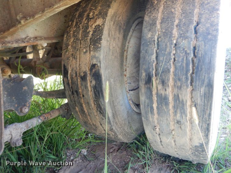 image for item KI9691 2004 Interstate  equipment trailer