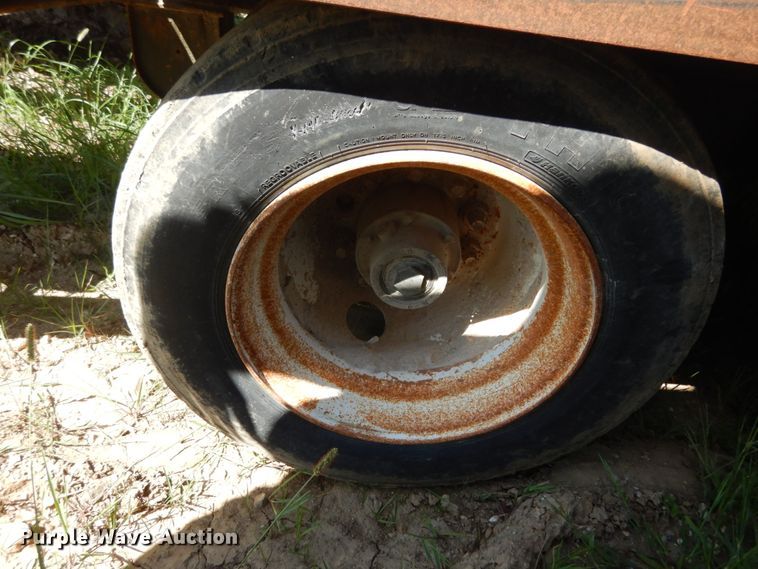 image for item KI9691 2004 Interstate  equipment trailer