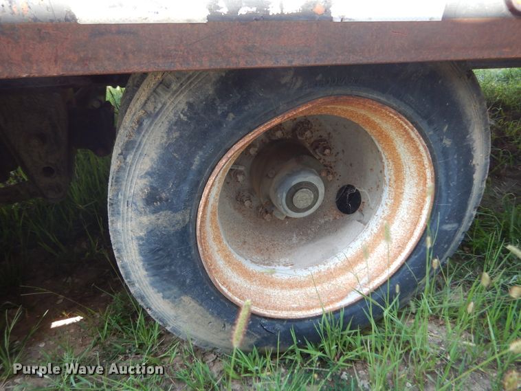 image for item KI9691 2004 Interstate  equipment trailer