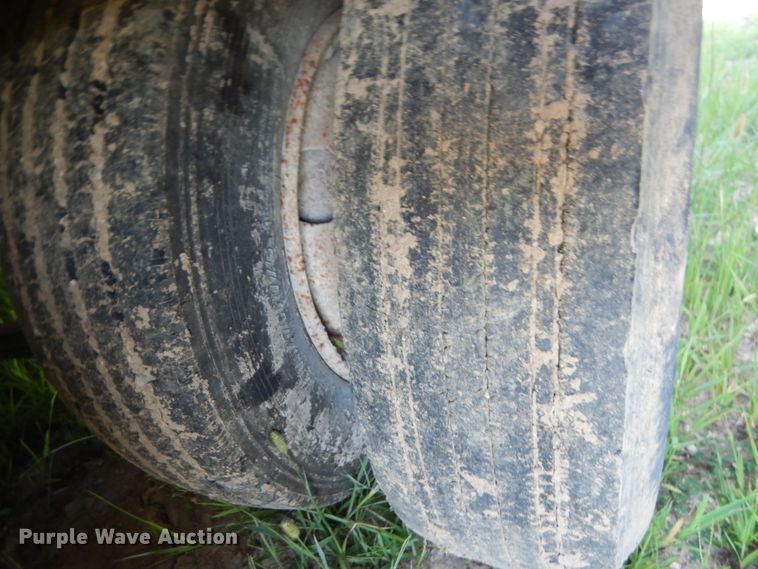 image for item KI9691 2004 Interstate  equipment trailer