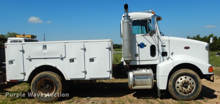 image for item KI9692 1997 Peterbilt 385  utility / service truck