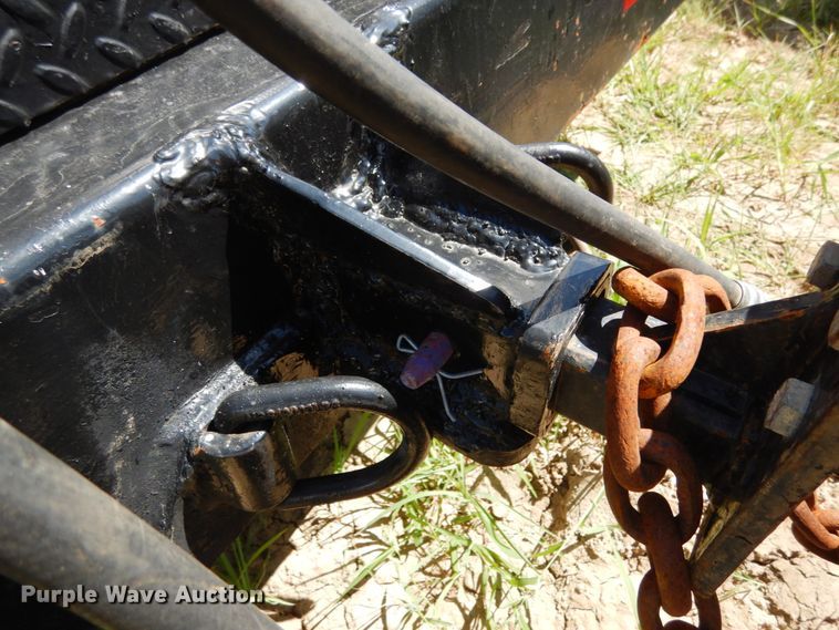 image for item KI9692 1997 Peterbilt 385  utility / service truck