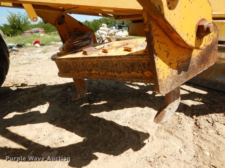 image for item KI9694 1980 Caterpillar 120G  motor grader