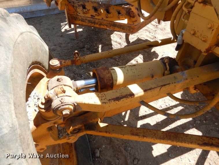 image for item KI9694 1980 Caterpillar 120G  motor grader