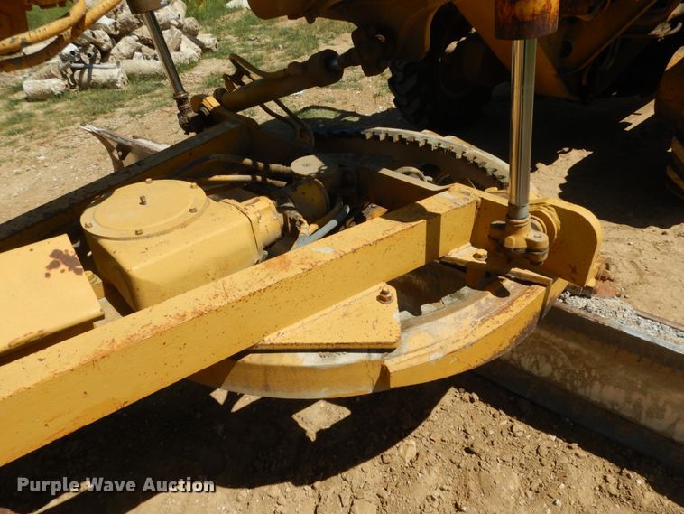 image for item KI9694 1980 Caterpillar 120G  motor grader