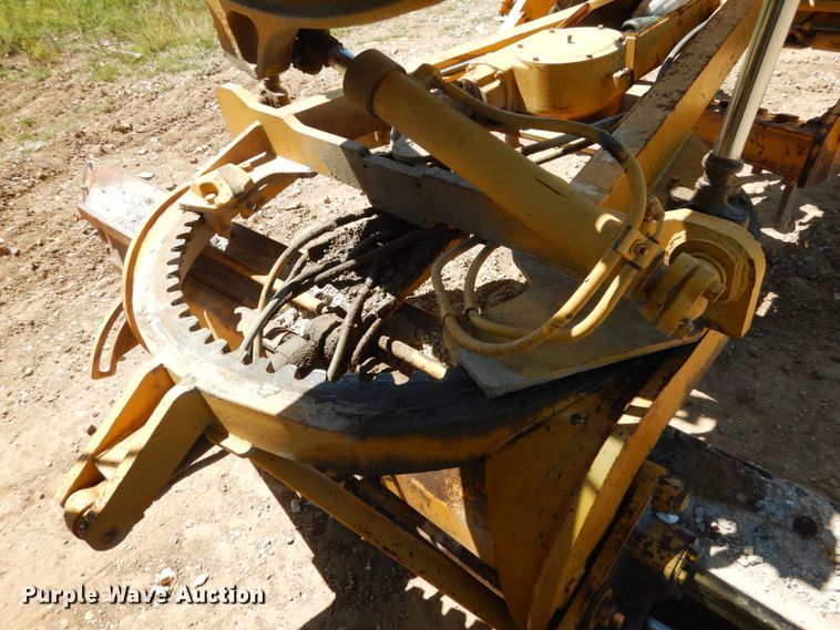 image for item KI9694 1980 Caterpillar 120G  motor grader