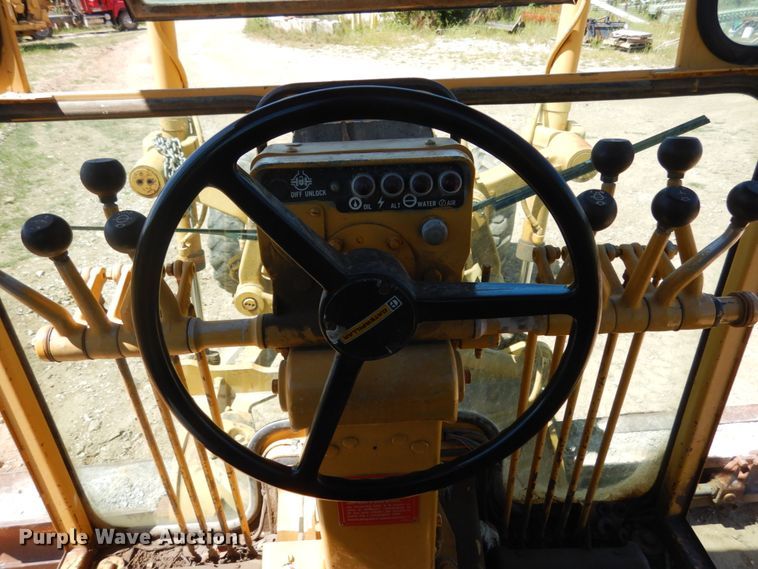 image for item KI9694 1980 Caterpillar 120G  motor grader