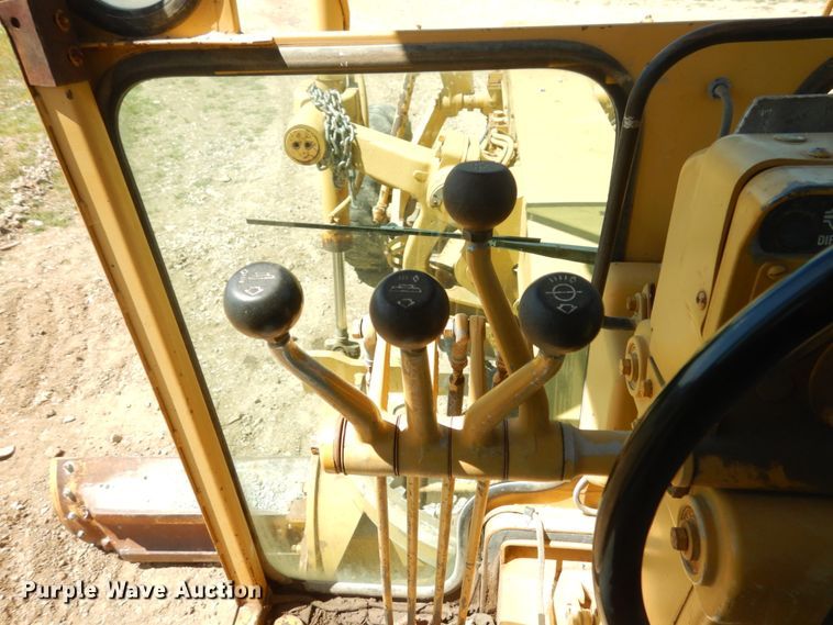 image for item KI9694 1980 Caterpillar 120G  motor grader