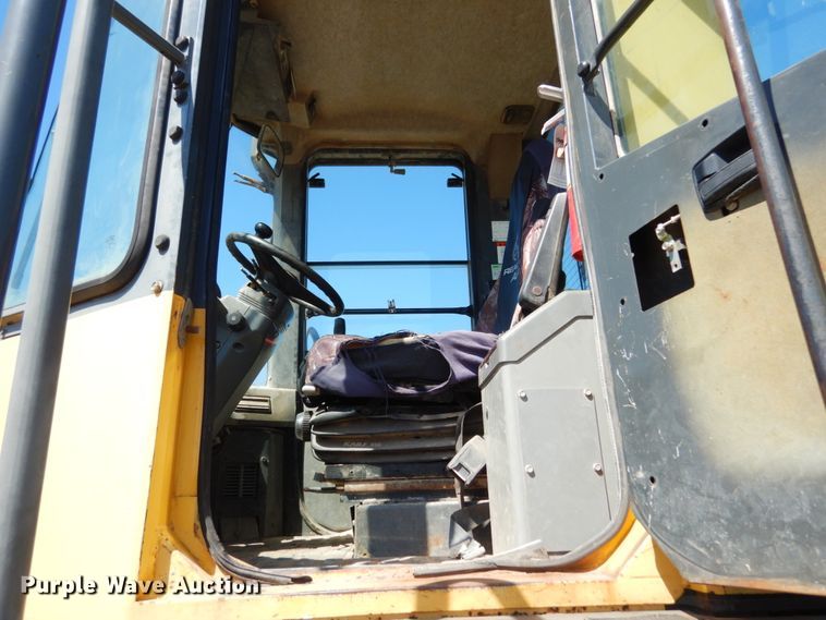 image for item KI9696 2000 Komatsu WA450  wheel loader