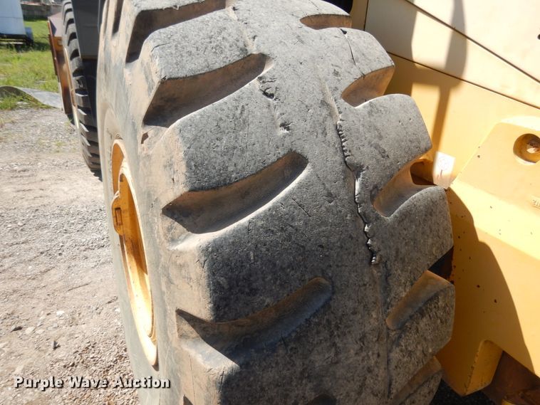 image for item KI9696 2000 Komatsu WA450  wheel loader