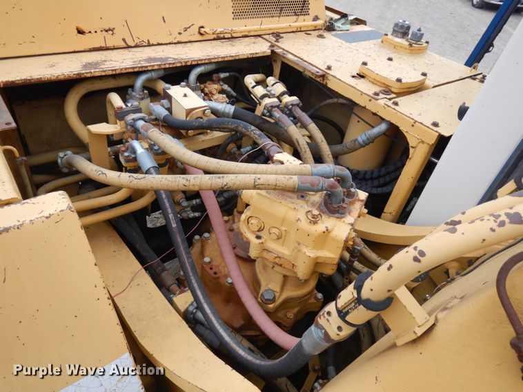 image for item KK9044 1991 Komatsu PC300LC-5L  excavator