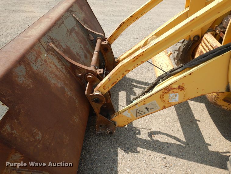 image for item KK9046 2000 Komatsu WB140  backhoe