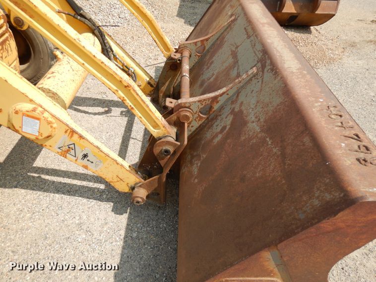 image for item KK9046 2000 Komatsu WB140  backhoe