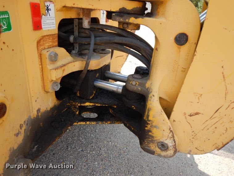 image for item KK9046 2000 Komatsu WB140  backhoe