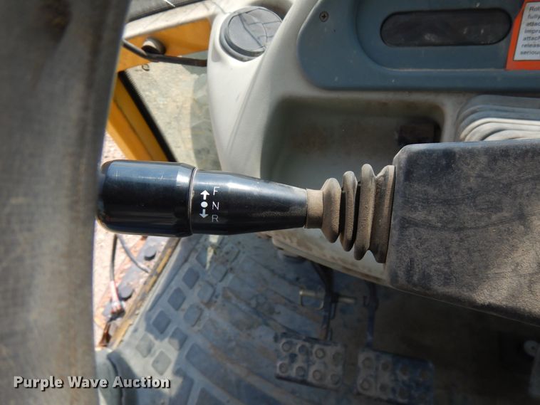 image for item KK9046 2000 Komatsu WB140  backhoe
