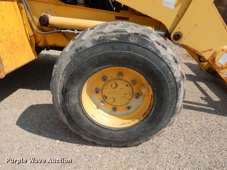 image for item KK9046 2000 Komatsu WB140  backhoe