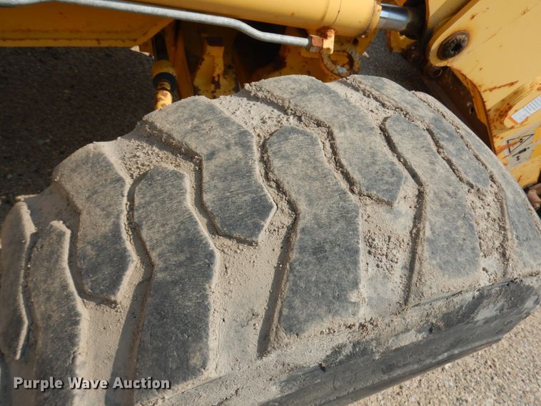 image for item KK9046 2000 Komatsu WB140  backhoe