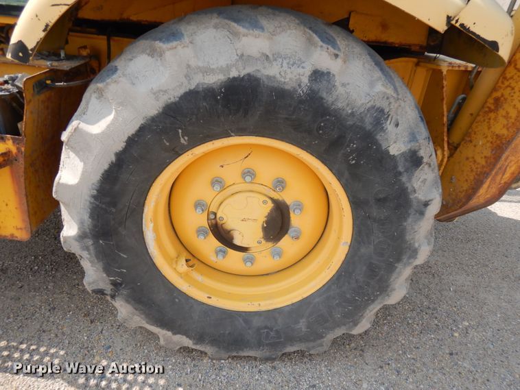 image for item KK9046 2000 Komatsu WB140  backhoe