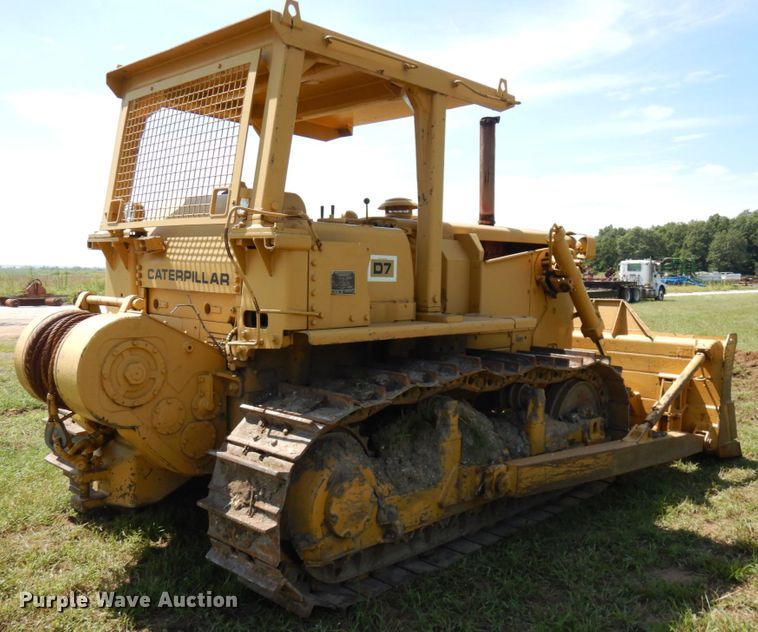 image for item KK9122 Caterpillar D7  dozer