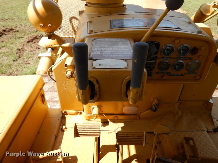 image for item KK9122 Caterpillar D7  dozer