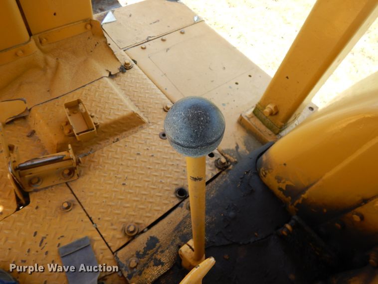 image for item KK9122 Caterpillar D7  dozer