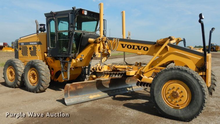image for item KK9123 2002 Volvo G726  VHP motor grader