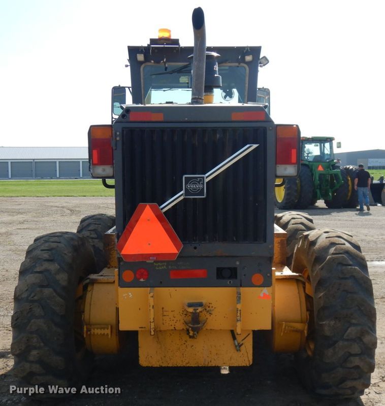 image for item KK9123 2002 Volvo G726  VHP motor grader