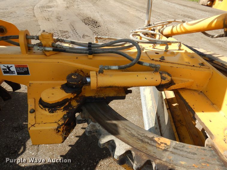 image for item KK9123 2002 Volvo G726  VHP motor grader