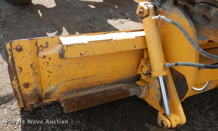 image for item KK9123 2002 Volvo G726  VHP motor grader