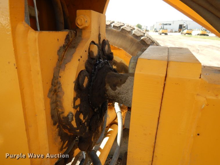 image for item KK9123 2002 Volvo G726  VHP motor grader