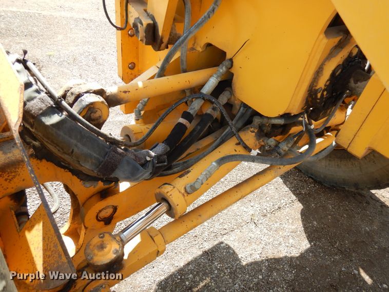 image for item KK9123 2002 Volvo G726  VHP motor grader